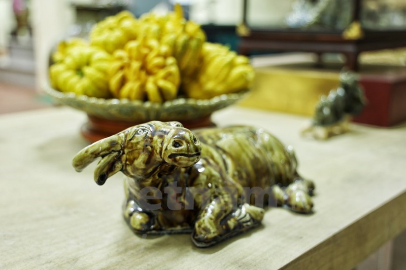 Vietnamese artisan features traditional culture through ceramic buffalo sculptures 3121-8a772be895cf7d3a2031fbc8f02ab58e